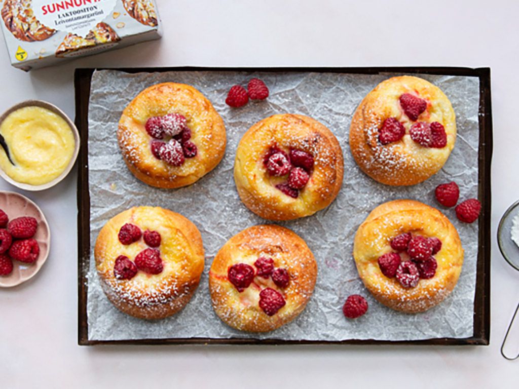 Sitruuna-vadelma briossipullat