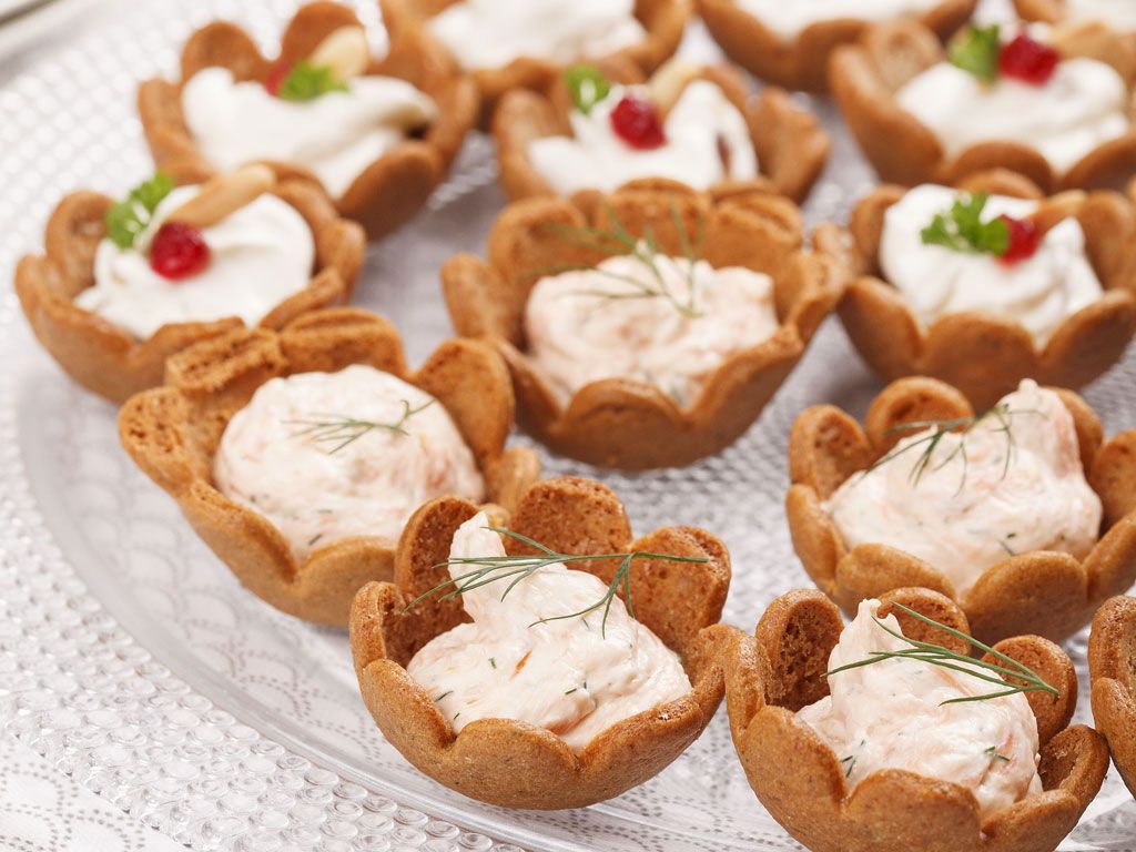 Piparkakkukupit savulohitäytteellä